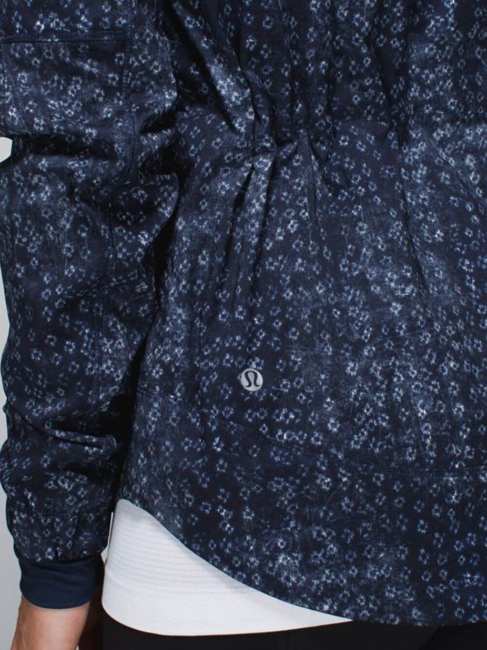 Lululemon Spring Forward Jacket - Picture 7 of 7
